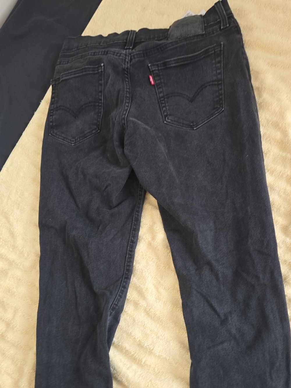 Levi's Men's Dark Black Slim Straight Jeans